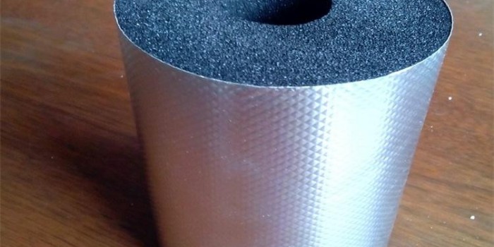 自帶膠粘橡塑保溫板怎么樣？--中亞保溫告訴您