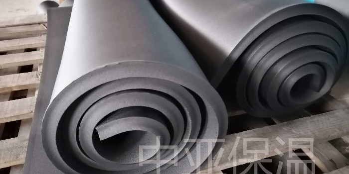 機房地面鋪設活動地板，為什么要選擇橡塑保溫板？