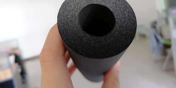 橡塑保溫管外觀方面的優(yōu)勢是什么？（中亞保溫）