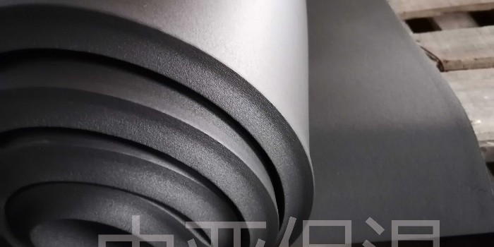 機(jī)房地面鋪設(shè)活動地板選橡塑保溫板，理由是什么？